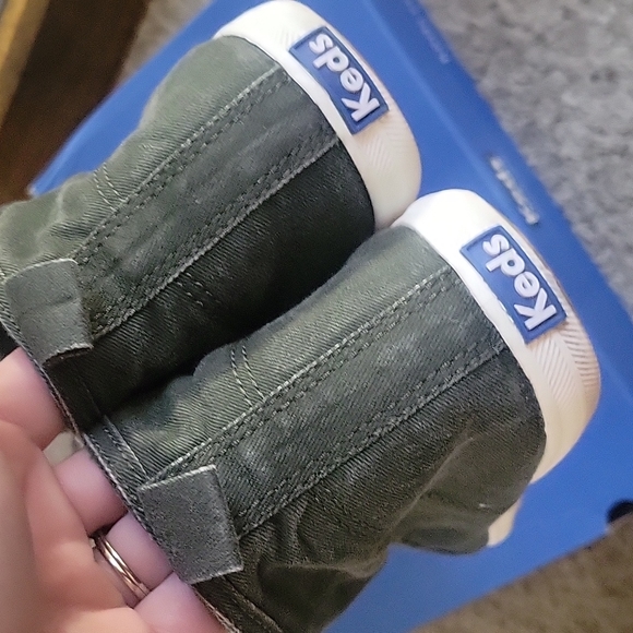 Green Keds Shoes - Picture 3 of 4